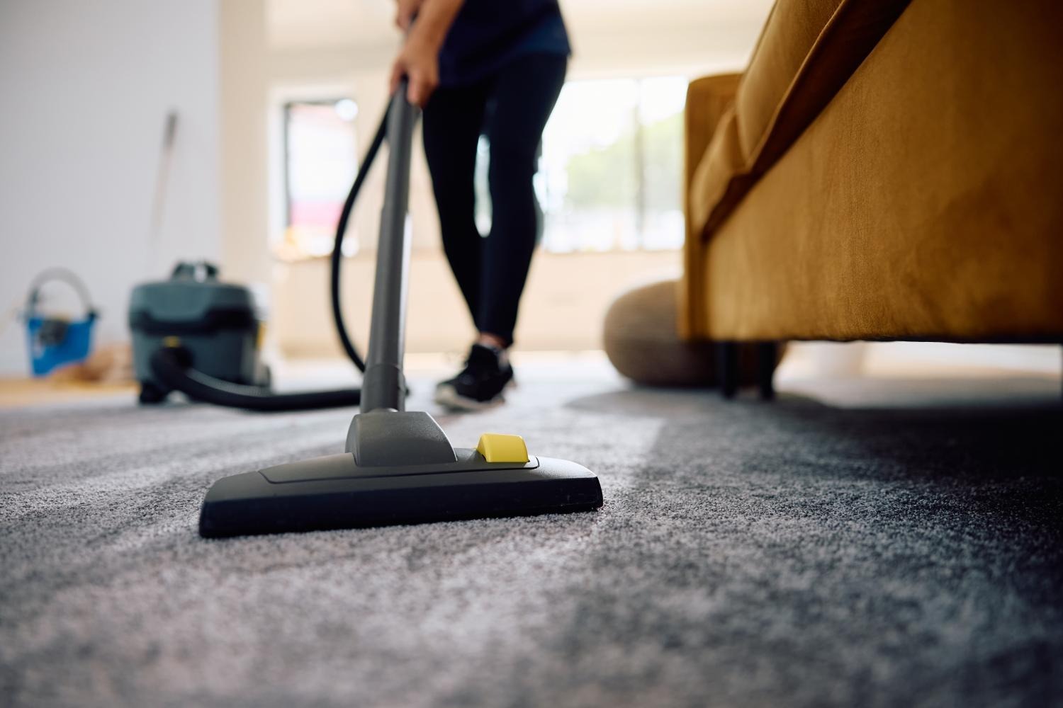 Mantenimiento y limpieza de escaleras de vecinos